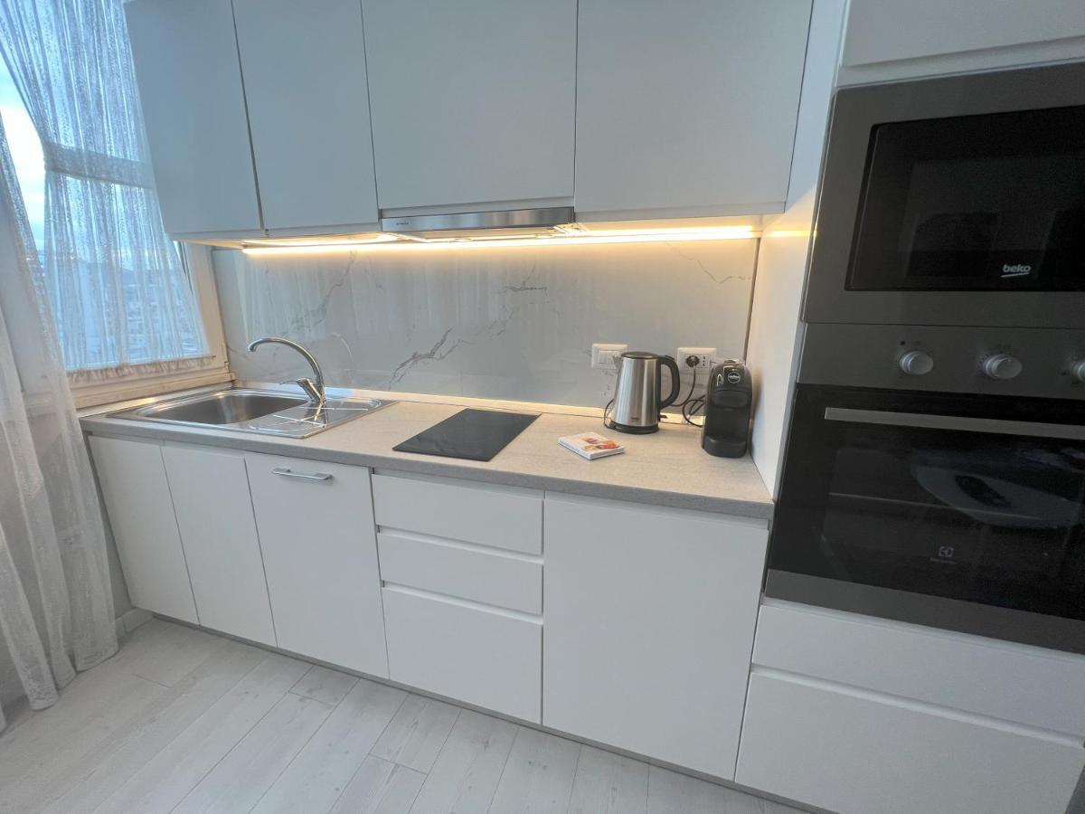 Grand New Bazaar Apartment Tirana Exterior foto