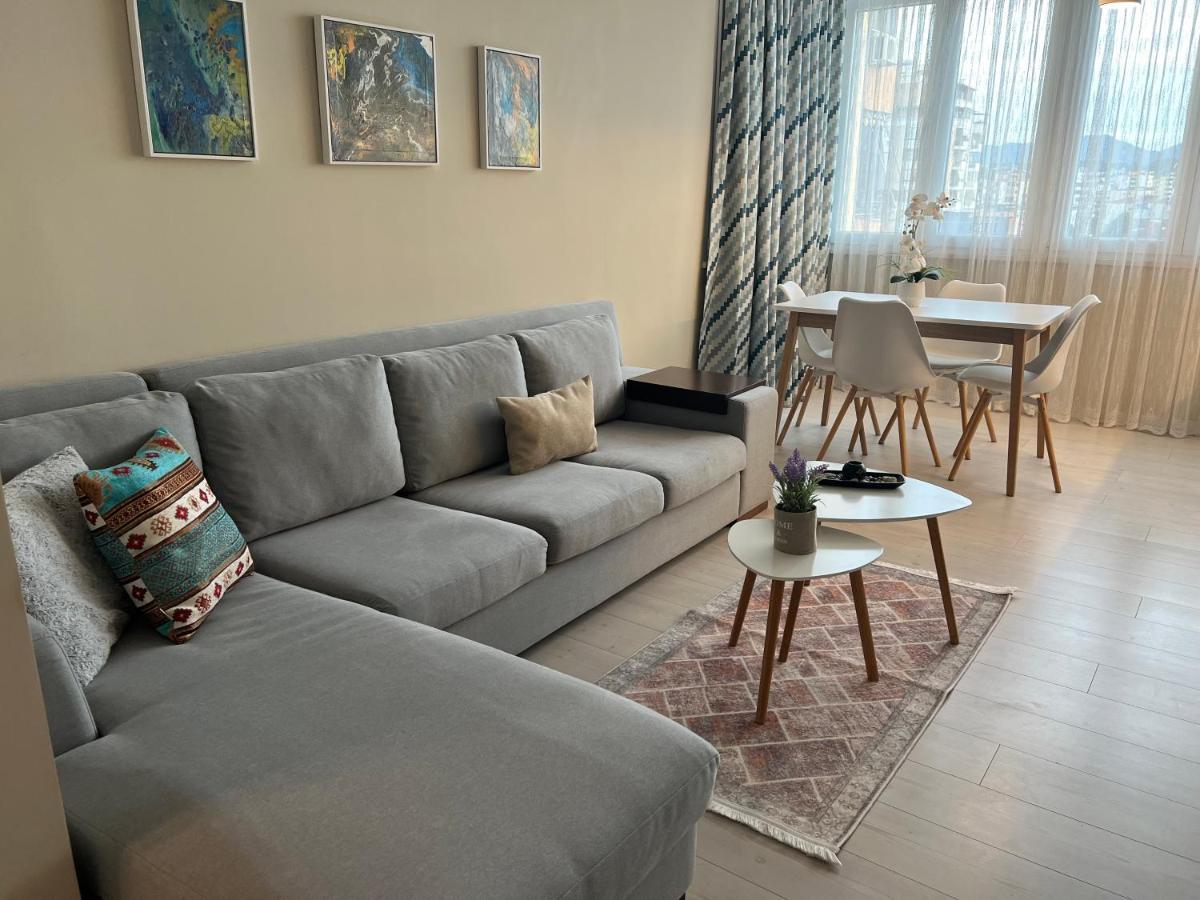 Grand New Bazaar Apartment Tirana Exterior foto