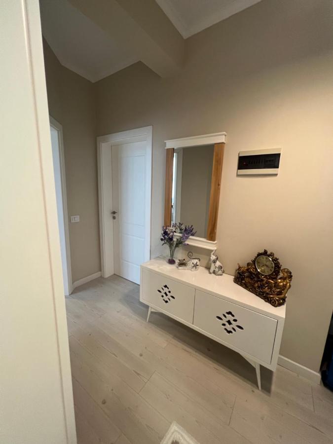 Grand New Bazaar Apartment Tirana Exterior foto